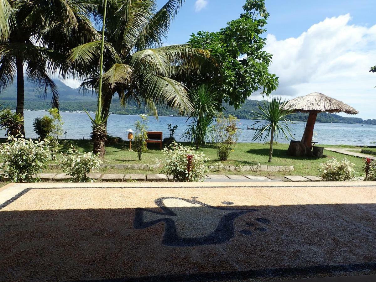 Two Fish Resort Lembeh Bitung Exteriör bild